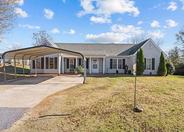 Property at 601 S Stribling St, Seneca, SC 29678, 3 beds, 2.5 baths