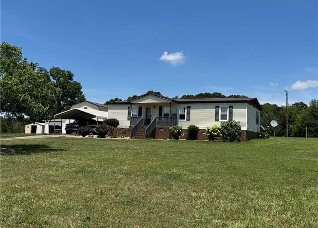 Property at 3301 Jones Chapel Rd, Honea Path, SC 29654, 3 beds, 2 baths