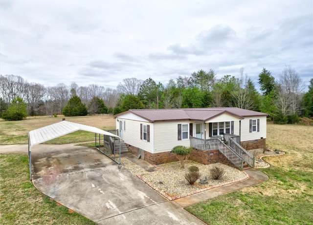 Property at 3301 Jones Chapel Rd, Honea Path, SC 29654, 3 beds, 2 baths