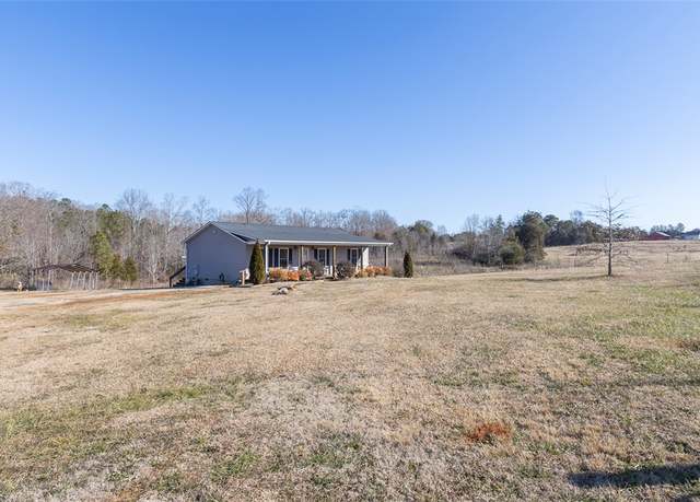 Property at 5841 187 South Hwy, Starr, SC 29684, 3 beds, 2 baths