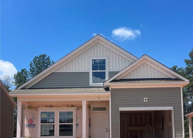 Property at 3 Sweetgrass St, Central, SC 29630, 3 beds, 2.5 baths