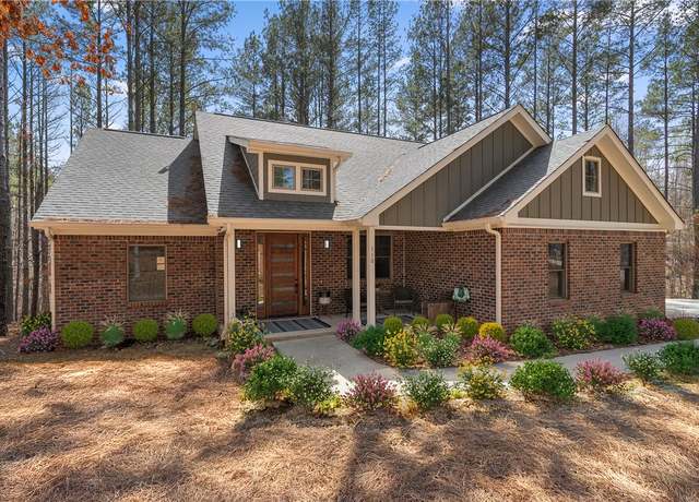 Property at 110 Windstone Ct, Salem, SC 29676, 3 beds, 2 baths