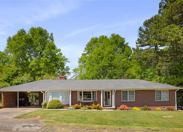 Property at 103 Jenkins St, Westminster, SC 29693, 4 beds, 2 baths