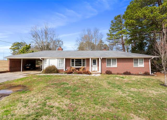 Property at 103 Jenkins St, Westminster, SC 29693, 3 beds, 2 baths