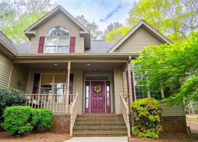 Property at 108 Emerald Pointe Dr, Seneca, SC 29672, 4 beds, 3 baths