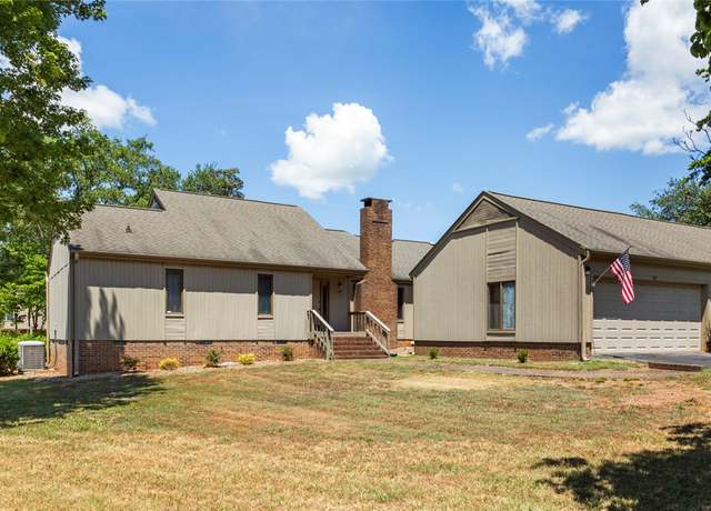 Property at 117 Riverpoint Dr, Clemson, SC 29631, 3 beds, 2 baths