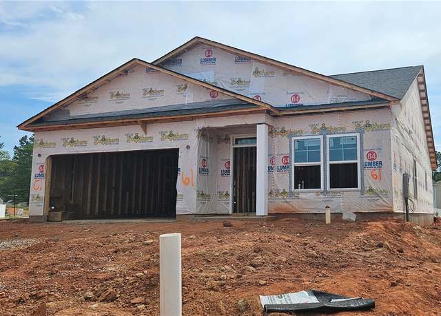 Property at 101 Denbigh Ln, Greenville, SC 29605, 3 beds, 2 baths