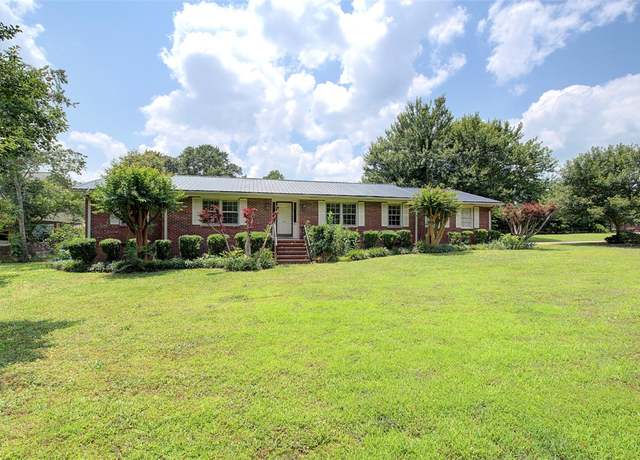 Property at 323 Maria Dr, Anderson, SC 29625, 3 beds, 2 baths