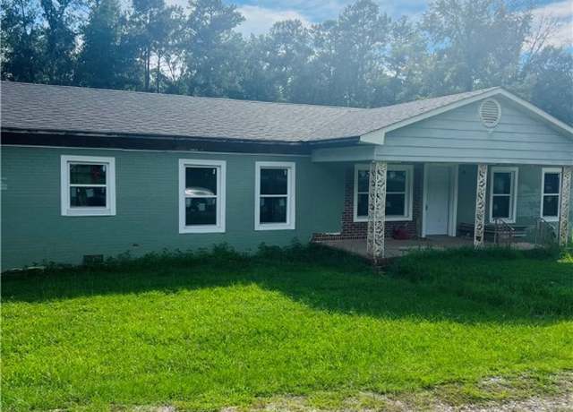 Property at 205 Highway 20 Hwy, Abbeville, SC 29620, 3 beds, 3.5 baths