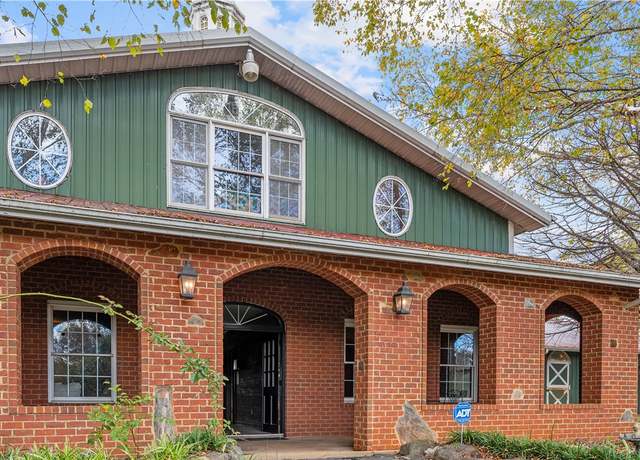 Property at 715 Melton Rd, Liberty, SC 29657, 2 beds, 2.5 baths