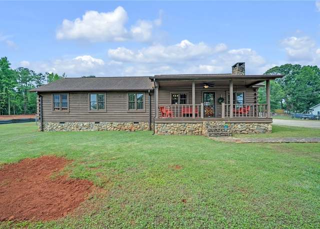 Property at 60 Lakeside Dr, Lyman, SC 29365, 4 beds, 2 baths