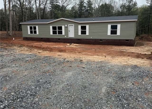Property at 122 Hickory Forest Dr, Anderson, SC 29626, 4 beds, 2 baths