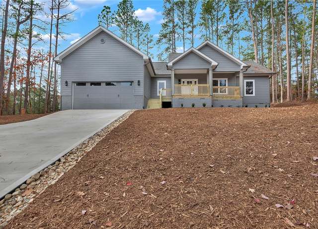 Property at 40 Pine Garden Way Dr, Salem, SC 29676, 3 beds, 2 baths