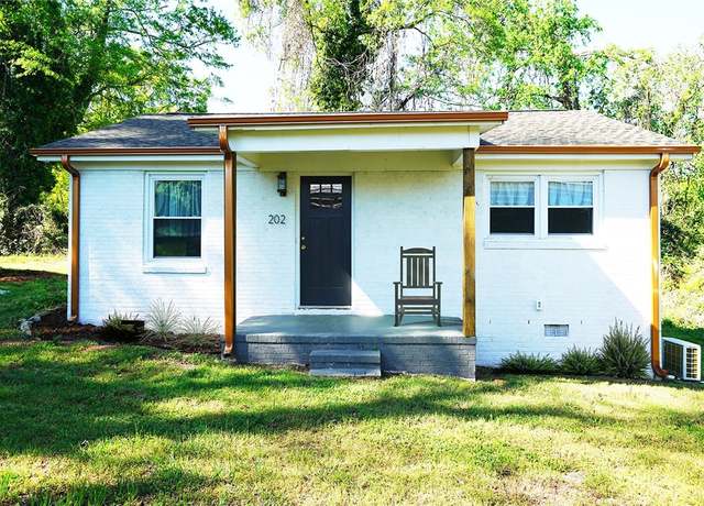 Property at 202 South Broad St, Westminster, SC 29693, 2 beds, 1 bath