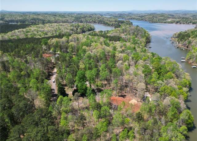 Property at 9B Lost Forest Dr, Westminster, SC 29693