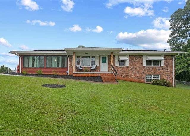 Property at 1473 E Tamassee Dr, Seneca, SC 29672, 3 beds, 1.5 baths
