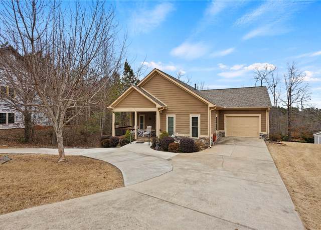 Property at 228 Sweetwater View Rd, Seneca, SC 29672, 3 beds, 4 baths
