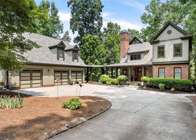 Property at 328 Grand Overlook Dr, Seneca, SC 29678, 6 beds, 4.5 baths