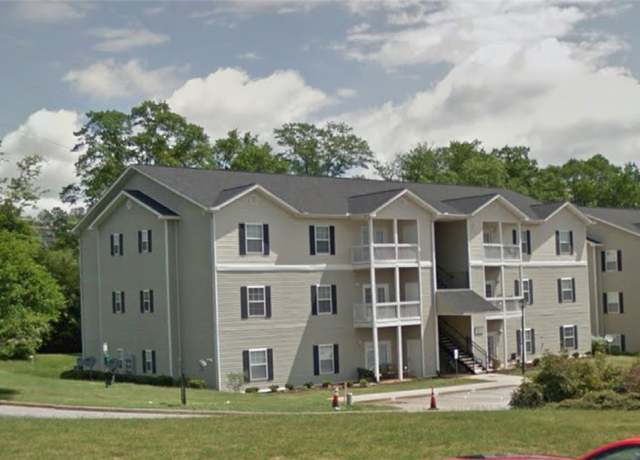 Property at 632 Mckenna Cir, Greenville, SC 29615, 2 beds, 2 baths