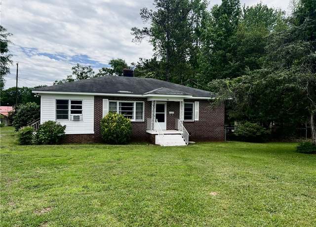 Property at 701 W Greer St, Honea Path, SC 29654, 2 beds, 1 bath