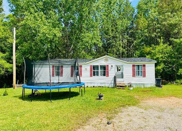 Property at 141 Dutchman Rd, Abbeville, SC 29620, 3 beds, 2 baths