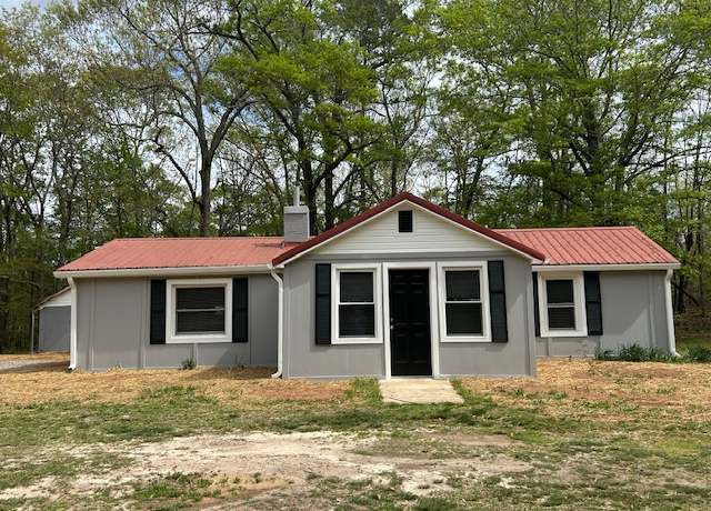 Property at 34 Princeton Hwy, Honea Path, SC 29654, 2 beds, 1.5 baths
