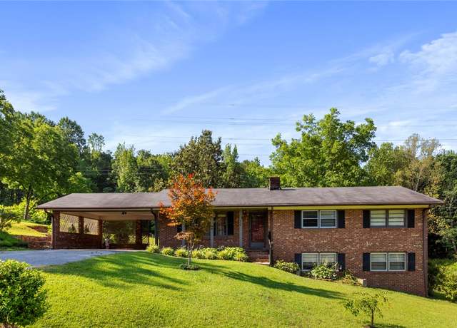 Property at 400 Maple Ave, Seneca, SC 29678, 3 beds, 2 baths
