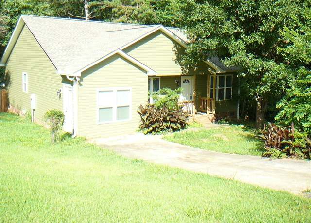 Property at 215 Maple Dr, Anderson, SC 29621, 3 beds, 2 baths