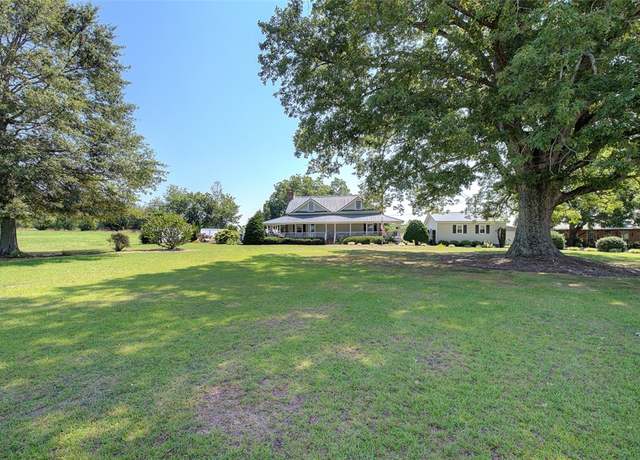 Property at 7716 Liberty Hwy, Liberty, SC 29657, 3 beds, 2.5 baths
