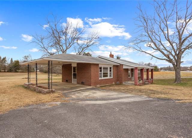 Property at 13062 Highway 25 Hwy, Honea Path, SC 29654, 3 beds, 1 bath