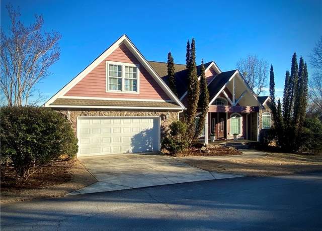 Property at 272 Jocassee Ridge Way, Salem, SC 29676, 4 beds, 4.5 baths