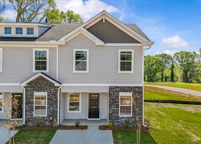 Property at 108 Lowland Dr, Anderson, SC 29621, 3 beds, 2.5 baths