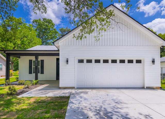 Property at 107 A Avondale Rd, Anderson, SC 29624, 3 beds, 2 baths