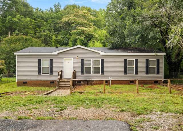 Property at 214 Boyce St, Anderson, SC 29625, 3 beds, 2 baths