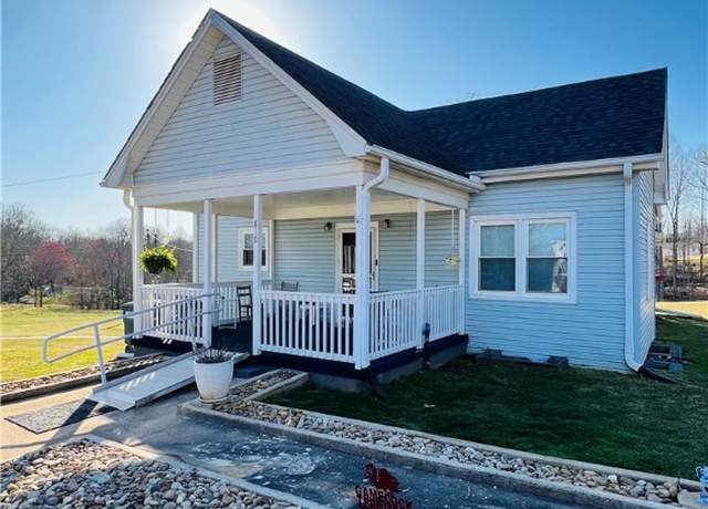 Property at 810 John St, Pickens, SC 29671, 2 beds, 2 baths