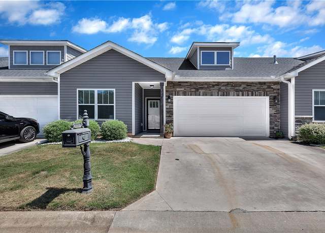 Property at 121 Ventura St, Anderson, SC 29621, 3 beds, 3 baths