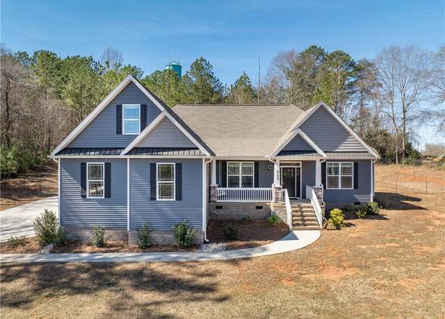 Property at 618 Motor Boat Way, Seneca, SC 29672, 4 beds, 2.5 baths