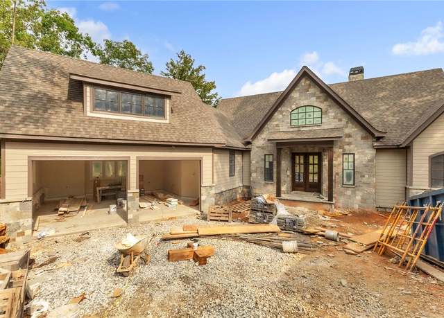 Property at 909 Woodlake Way, Salem, SC 29676, 4 beds, 4.5 baths