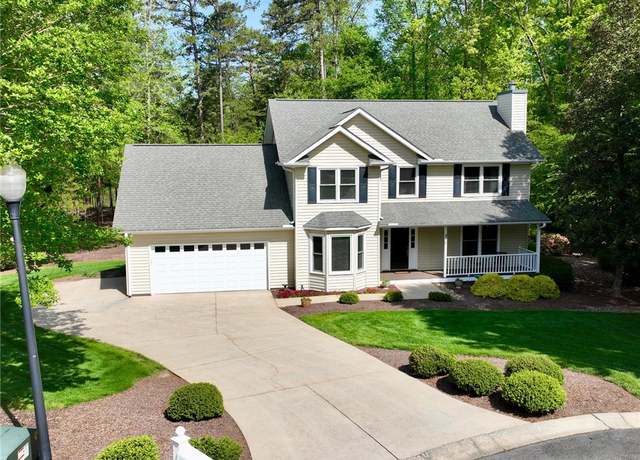 Property at 210 Wakefield Dr, Seneca, SC 29678, 4 beds, 2.5 baths
