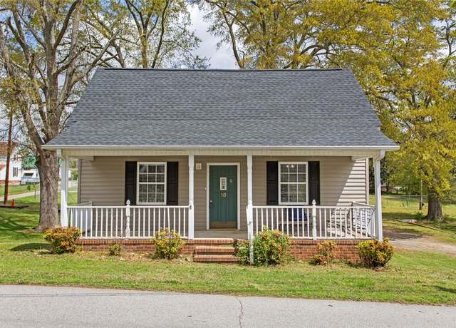 Property at 16 Adger St, Pelzer, SC 29669, 3 beds, 1 bath