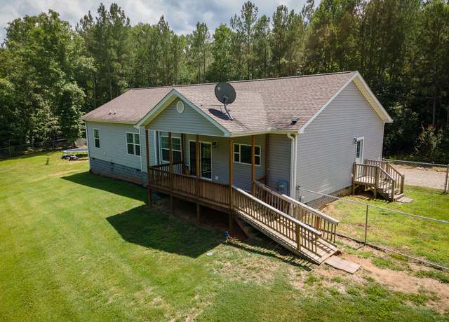 Property at 190 Edward Ln, Walhalla, SC 29691, 3 beds, 2 baths