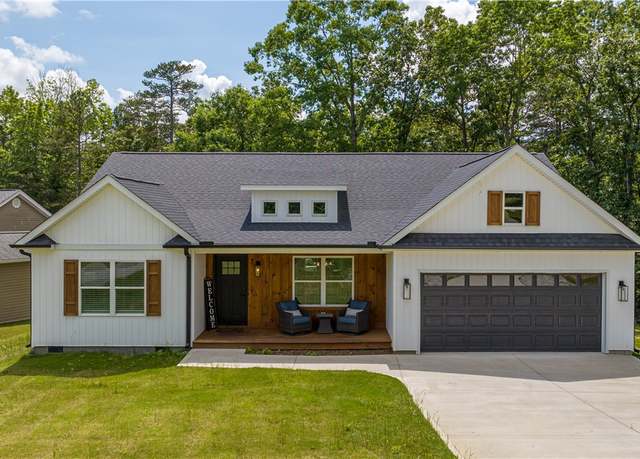 Property at 116 Hard Cash Ln, Fair Play, SC 29643, 4 beds, 2 baths