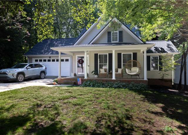 Property at 114 Grand Oak Cir, Pendleton, SC 29670, 4 beds, 3.5 baths