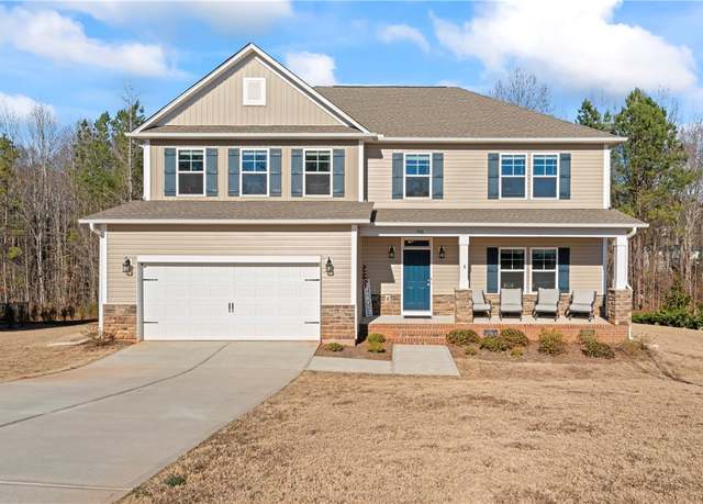 Property at 456 Twin View Dr, Westminster, SC 29693, 5 beds, 3.5 baths