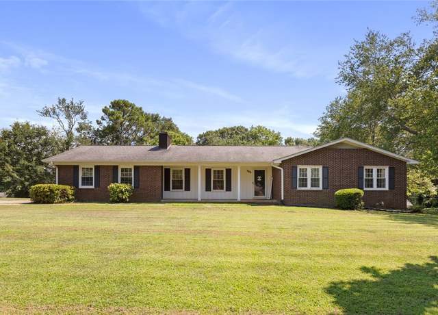Property at 123 Radisson Rd, Seneca, SC 29678, 3 beds, 2 baths
