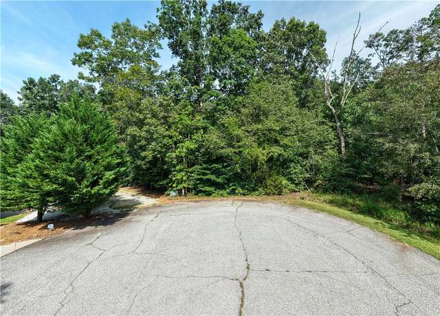 Property at 218 High Meadows Dr, Westminster, SC 29693