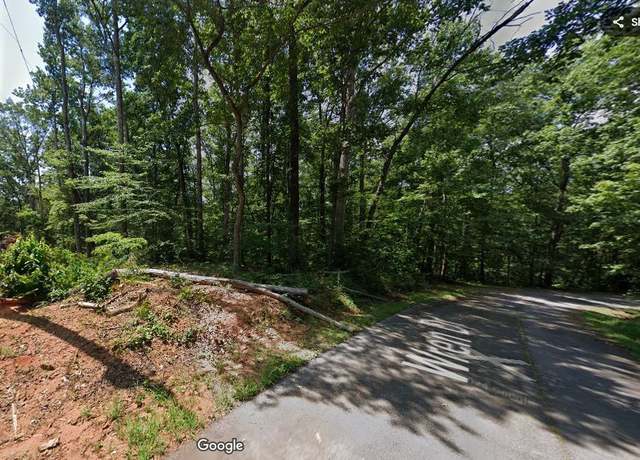 Property at 529 Wren Dr, Westminster, SC 29693