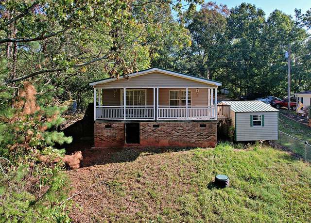 Property at 429 Hattons Ford Rd, Townville, SC 29689, 3 beds, 2 baths