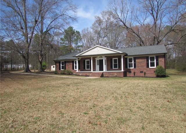 Property at 113 Jadewood Dr, Williamston, SC 29697, 4 beds, 2 baths