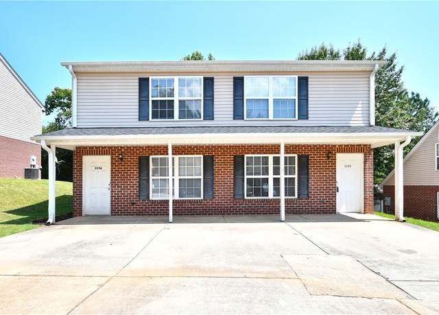 Property at 225 Springfield Cir, Easley, SC 29642, 4 beds, 4 baths